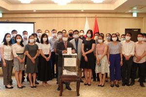 Посольство Вьетнама в Японии начало кампанию по сбору средств в поддержку вьетнамского фонда вакцины против COVID-19