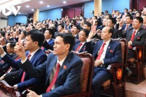Кадровая работа способствует успешному проведению съезда Компартии Вьетнама