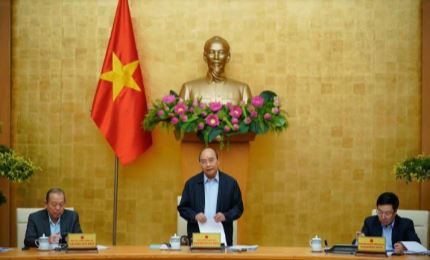 Премьер-министр Вьетнама Нгуен Суан Фук провел очередное совещание с членами правительства