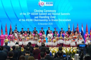 37-й саммит АСЕАН и сопутствующие саммиты увенчались успехом