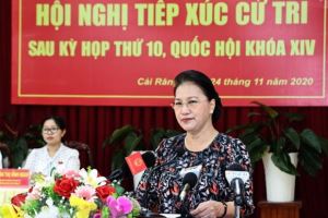 Председатель Национального собрания Вьетнама Нгуен Тхи Ким Нган встретилась с избирателями района Кайранг