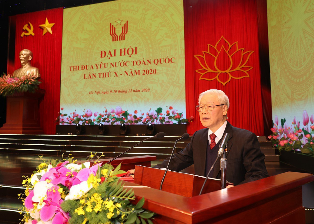 Генеральный секретарь ЦК КПВ, президент страны Нгуен Фу Чонг выступает