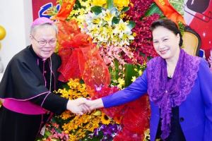 Председатель Национального собрания Нгуен Тхи Ким Нган посетила Приходскую церковь города Хюэ