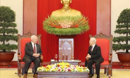 Нгуен Фу Чонг принял чрезвычайного и полномочного посла России во Вьетнаме