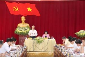 Постоянный член Секретариата ЦК КПВ Чан Куок Выонг провёл рабочую встречу  с исполнительным комитетом парторганизации провинции Йенбай
