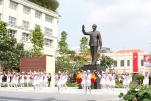 Президент Хо Ши Мин внес большой вклад в успешное осуществление вьетнамской революции