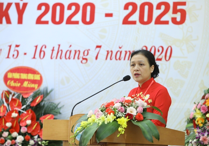 Секретарь парткома Союза обществ дружбы Вьетнама 8-ого созыва, председатель Союза Нгуен Фыонг Нга