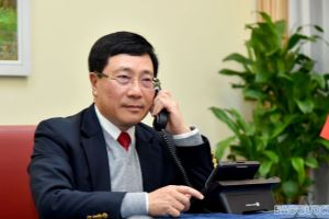 Вице-премьер Фам Бинь Минь провел телефонный разговор с советником президента США по национальной безопасности