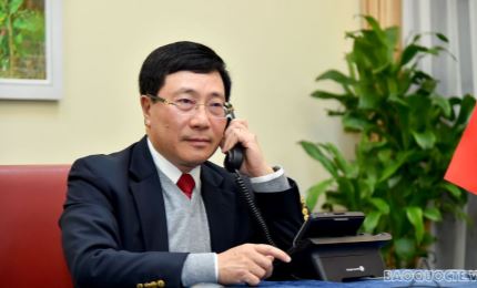 Вице-премьер Фам Бинь Минь провел телефонный разговор с советником президента США по национальной безопасности