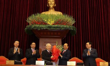 Нгуен Фу Чонг был переизбран генеральным секретарём ЦК КПВ 13-го созыва