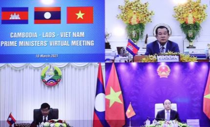 Премьер-министр Вьетнама Нгуен Суан Фук провёл телефонные переговоры со своими лаосским и камбоджийским коллегами Тхонглун Сисулитом и Хун Сеном