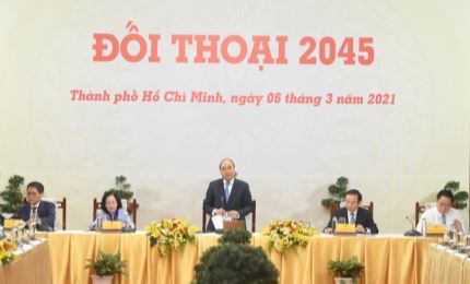 Премьер-министр Нгуен Суан Фук провел «Диалог 2045» с представителями бизнес-кругов