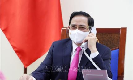 Вьетнамский премьер провёл телефонный разговор с японским коллегой