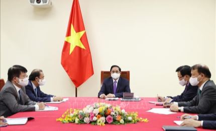 Премьер-министр Фам Минь Тинь провёл телефонный разговор с канадским коллегой Джастином Трюдо
