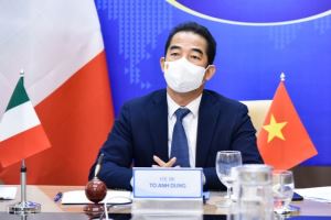 Политические консультации между Вьетнамом и Италией на уровне замминистров