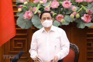 Премьер-министр Вьетнама призвал всех граждан сплотиться в борьбе с эпидемией COVID-19