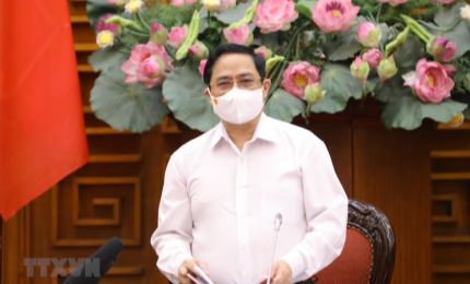 Премьер-министр Вьетнама призвал всех граждан сплотиться в борьбе с эпидемией COVID-19