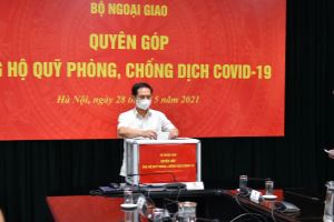 МИД Вьетнама провело церемонию сбора средств на борьбу с коронавирусом