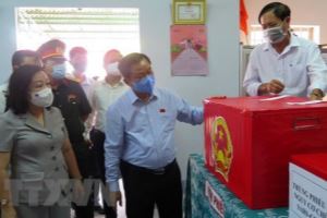 Зампредседателя Нацсобрания Вьетнама До Ба Ти проверил ход подготовки к предстоящим выборам в провинции Фуиен