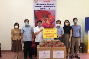 Электронная газета "Коммунистическая партия Вьетнама" оказала провинции Хайзыонг помощь в борьбе с эпидемией