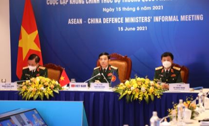 Неофициальная встреча Министров обороны стран АСЕАН и Китая